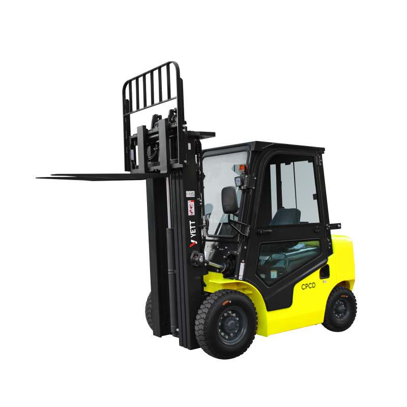 2 - Дизельный погрузчик с кабиной YETT CPCD30-XC5K2-M400-3W-K