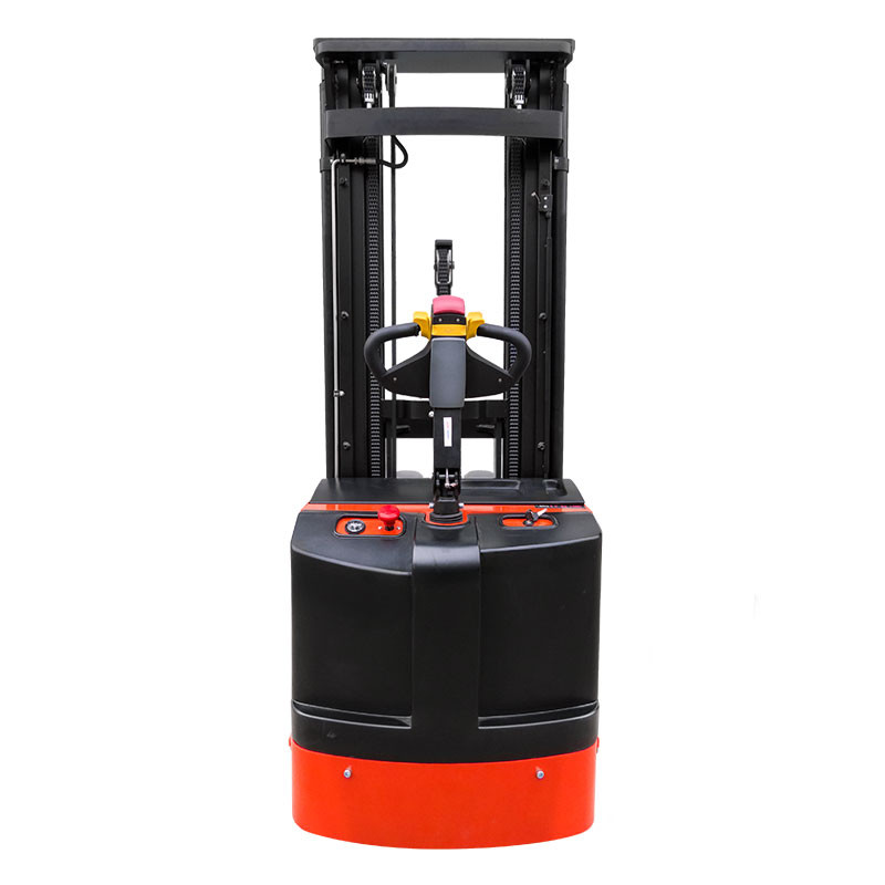 4 - Самоходный штабелер PROLIFT SDR 1533