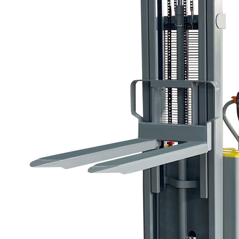 4 - Самоходный электроштабелер PROLIFT SDR 1035-S